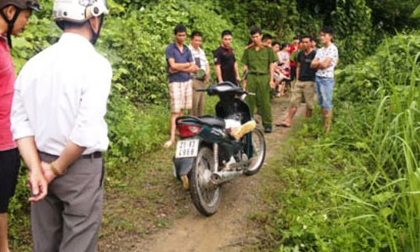 Con nghiện chết khi chân còn gác trên xe máy