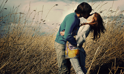 Làm vợ mới khó, làm bồ ai chẳng làm được