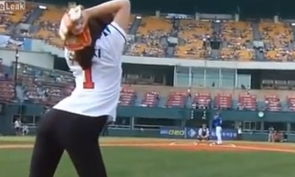 Ném bóng chày đỉnh cao là đây!