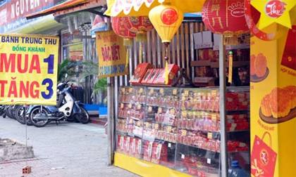 Hạ giá “khủng”, bánh Trung thu vẫn ế