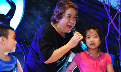 Minh Vượng hoá thân thành chú Cuội đêm Trung thu