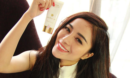 Sao Việt rầm rộ làm đẹp cùng Sakura CC Cream