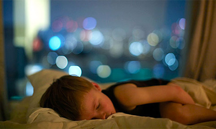 Tác hại không ngờ của đèn ngủ với trẻ sơ sinh