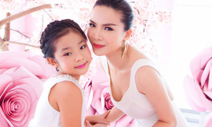 Yến Trang xinh đẹp, kiêu sa bên học trò cưng