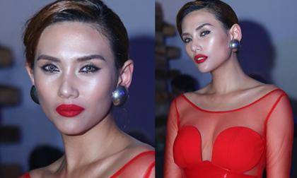 'Giật mình' trước phong cách 'nhát ma' của Hoàng Yến