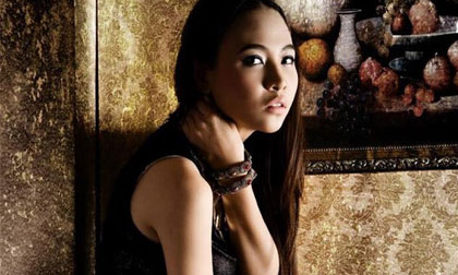 Đàm Thu Trang đẹp 'ma mị' trong bộ ảnh mới