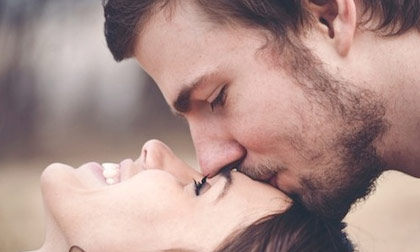 12 cử chỉ lãng mạn của đàn ông đốn tim con gái (Phần 1)