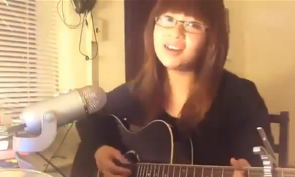 Gái xinh thể hiện bài hát ''Em không phải Hotgirl'' cực hay