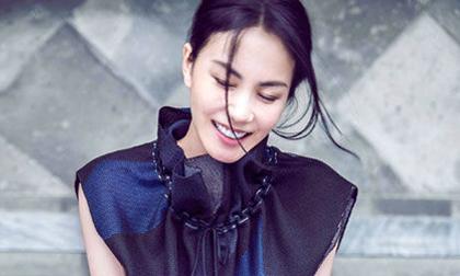 Vương Phi khoe vẻ tươi trẻ, hút hồn sau khi tái hợp tình cũ