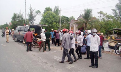 Container rơi lốp khi đang chạy, 2 mẹ con chết thảm