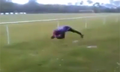 Kiểu bơi trong bùn bá đạo