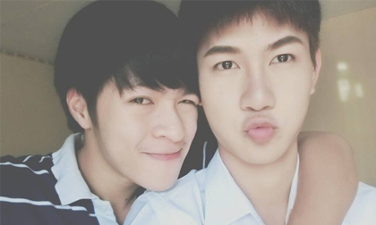 Cặp đồng tính mỹ nam công khai khiến nhiều fan nữ tiếc hùi hụi