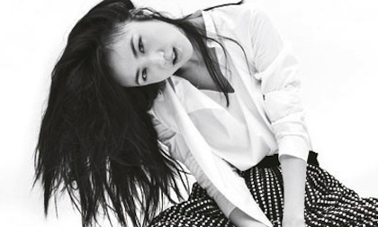 Thang Duy tinh nghịch giữa những khung hình đen trắng