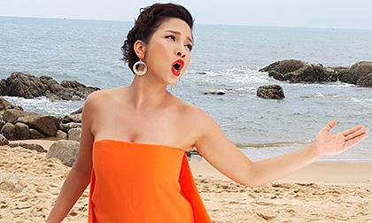 Mỹ Linh say đắm với ca khúc mới trong phim đồng tính “Lạc Giới”