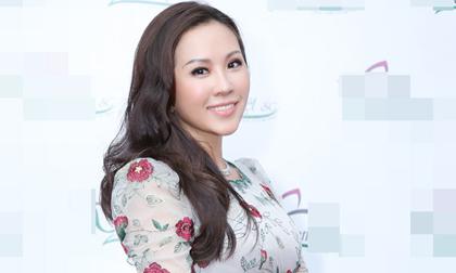 Hoa hậu Thu Hoài tự tin khoe dáng giữa dàn mỹ nam