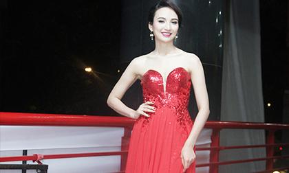 Hoa hậu Ngọc Diễm khoe dáng mượt mà cùng đầm dạ hội