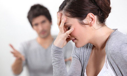 Chồng ngủ với người yêu cũ khi vợ mang bầu 4 tháng