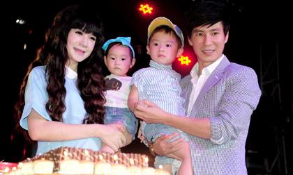Vợ Lý Hải 'vác' bụng bầu 7 tháng, đưa hai con dự sinh nhật chồng
