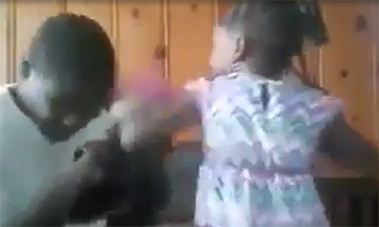 Cuộc chiến quyền anh giữa cha và con