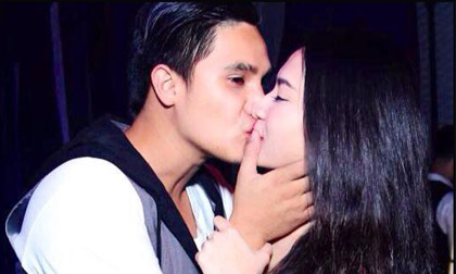 Baggio ngọt ngào hôn bạn gái nha sĩ