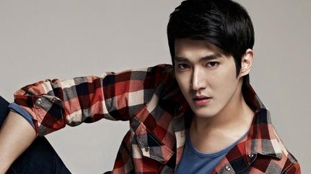 Choi Siwon (SuJu) lọt top 10 gương mặt đẹp trai nhất thế giới