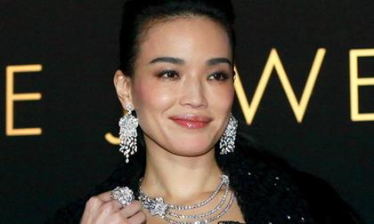 Thư Kỳ lộng lẫy với trang sức kim cương tại sự kiện