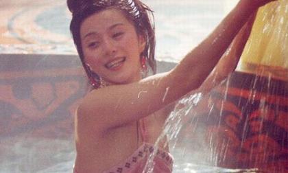 "Sốt" ảnh cũ diện áo yếm nghịch nước của Phạm Băng Băng