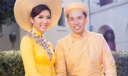 Ngọc Quyên diện áo dài vàng rực, e ấp bên chồng sắp cưới