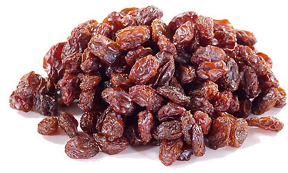 Lý do bạn nên ăn nho khô trong Tết này