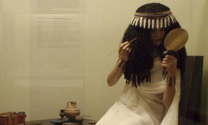 Khám phá “hủ tục” làm đẹp lạc hậu của phụ nữ cổ đại