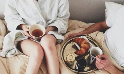 7 dấu hiệu chàng đang yêu bạn còn hơn chính bản thân mình