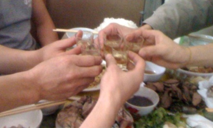 "Nghịch tử" uống rượu say, giết bố đẻ ngày giáp Tết