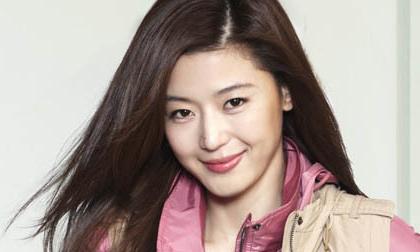 Jun Ji Hyun năng động với thời trang thể thao