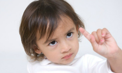 Những khoảnh khắc lần đầu cực thú vị của bé