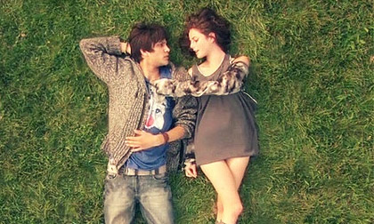 29 dấu hiệu cho bạn thấy chàng đang thích bạn