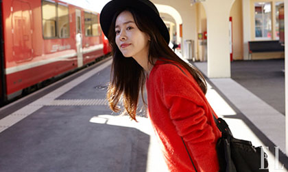 'Ngọc nữ' Han Ji Min khoe vẻ đẹp trong veo trên đường phố Thụy Sĩ