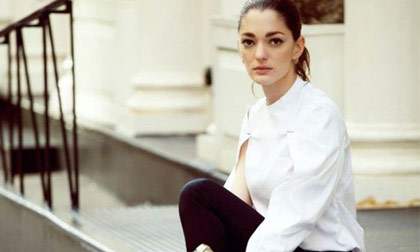 Phối đồ phong cách cùng chiếc quần âu đen