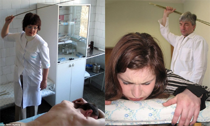 Phương pháp chữa bệnh kỳ lạ: Dùng roi đánh vào mông