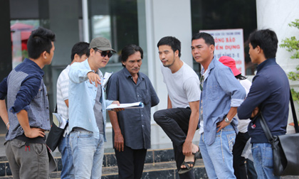 Lộ hình ảnh hậu trường mới nhất của phim 'Hận thù hóa giải'