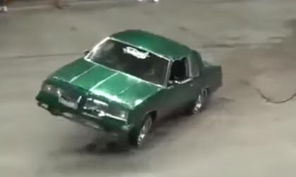 Ô tô nhảy múa như người