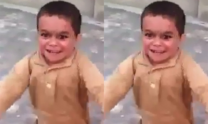 Em bé có điệu nhảy đáng yêu 