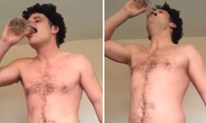 Lạnh gáy dị nhân nuốt chửng cóc và thằn lằn sống chỉ trong chớp mắt