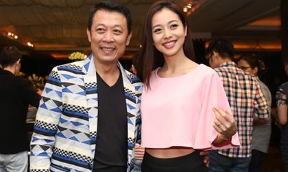 Jennifer Phạm hờ hững eo thon dự sinh nhật Vân Sơn