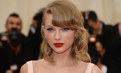 Nữ tính với 10 kiểu bob dài của sao