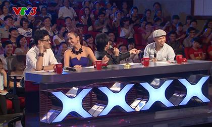 Hoài Linh ''chặt chém'' nhạc sỹ Huy Tuấn vì thích soi mói