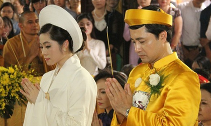 Ái nữ của bà chủ Tập đoàn Nam Cường làm lễ cưới tại chùa 
