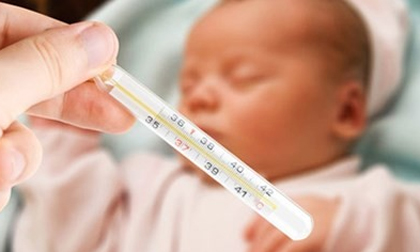 Hạ sốt sai cách cực kỳ nguy hiểm 