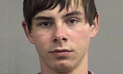 Nam sinh bị hiếp dâm tập thể đến suýt chết gây rúng động