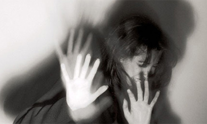 TQ: Mẹ lỡ tay đánh chết con gái 10 tuổi rồi tự tử không thành