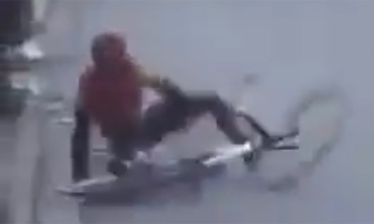 Bi hài của việc đua xe đạp